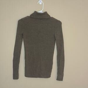 UNIQLO Tan Ribbed Turtleneck Small